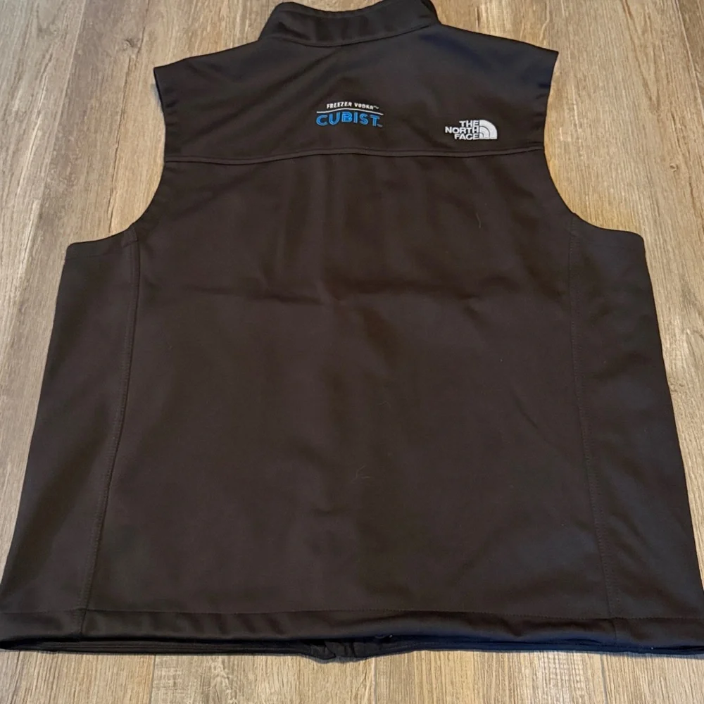 The North Face Black Men's Softshell Vest with Embroidered Logo